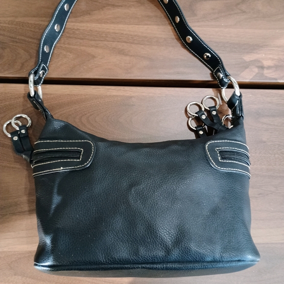 St. John's Bay Black Leather Shoulder Bag with Silver Accents - Picture 6 of 9